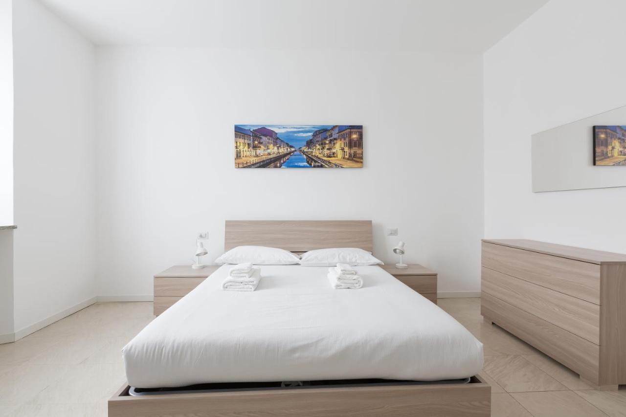 Famagosta M2 Subway Apartment Milan Bagian luar foto