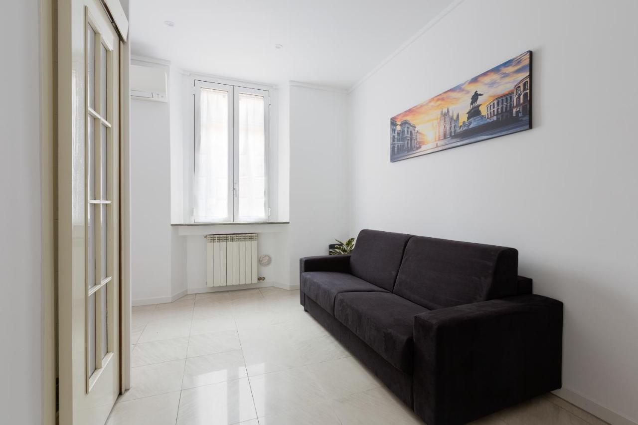 Famagosta M2 Subway Apartment Milan Bagian luar foto